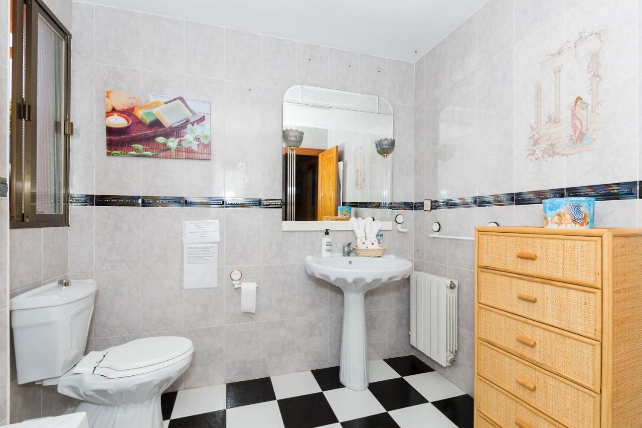 Habitaciones Iraizas Con Piscina Otura エクステリア 写真
