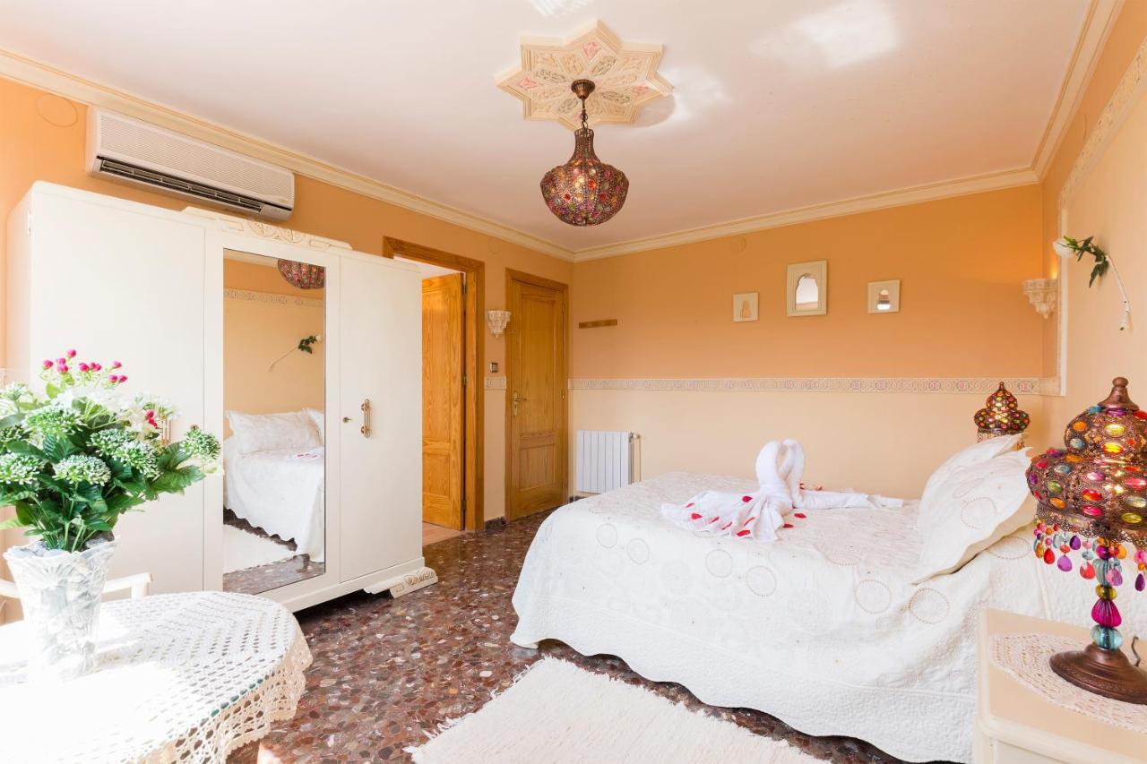 Habitaciones Iraizas Con Piscina Otura エクステリア 写真